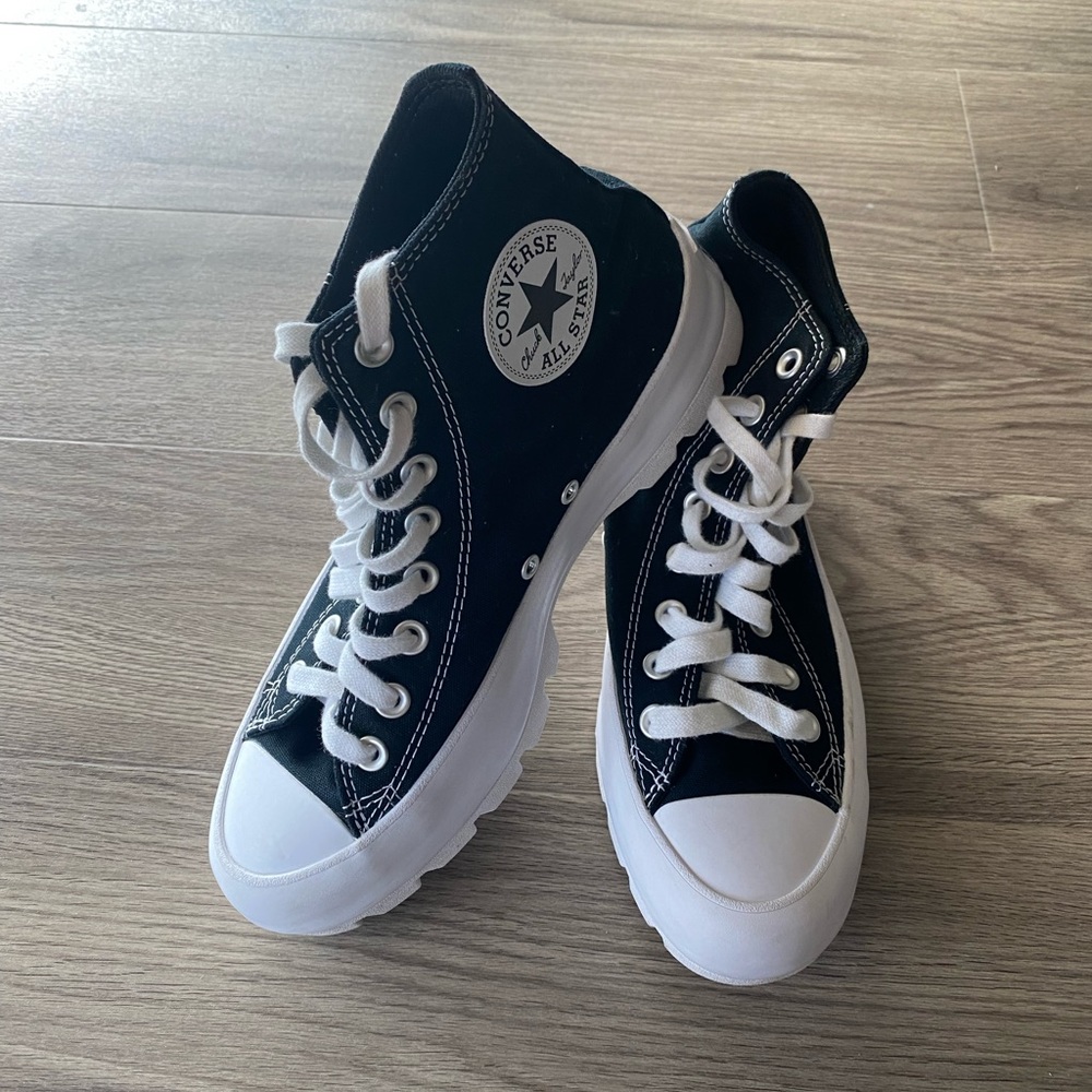 Women Converse Chuck Taylor All Star Lugged Black High Top Sneakers Size 8.5